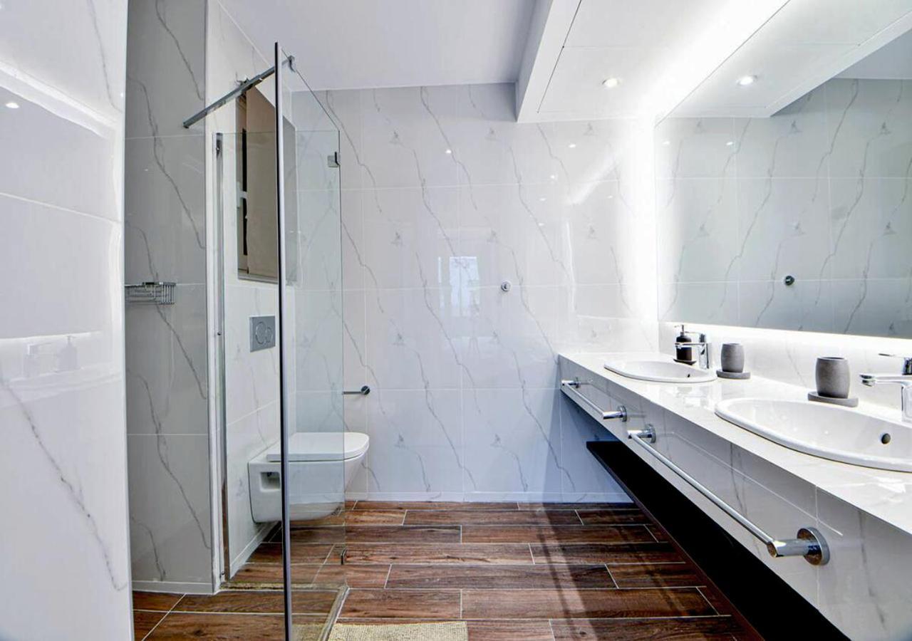 Boutique40 Luxury Apartment Athens Ngoại thất bức ảnh