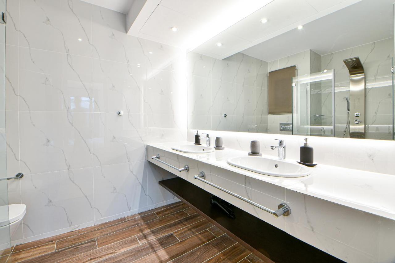 Boutique40 Luxury Apartment Athens Ngoại thất bức ảnh